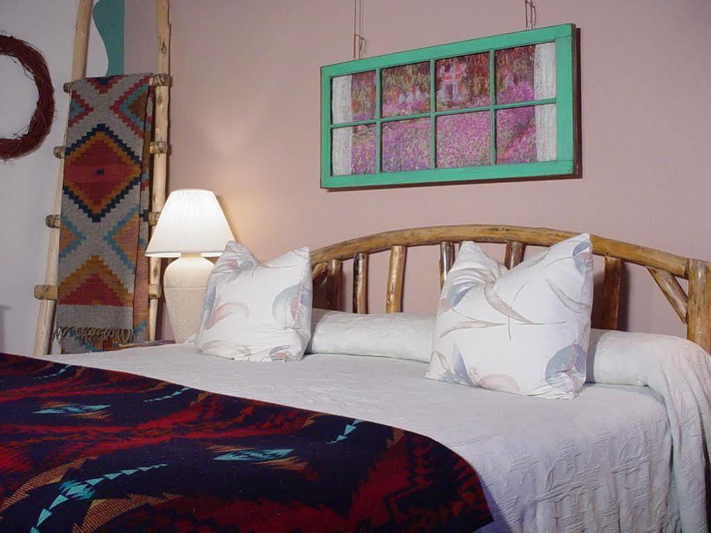 Inn On The Rio Taos Exterior foto